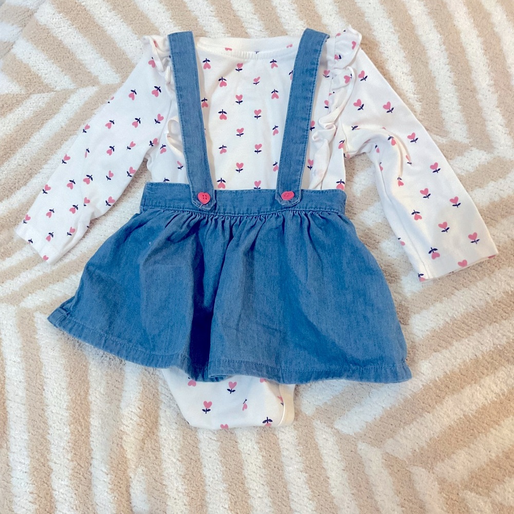Heart onesie with overall denim dress. 2piece - Picture 1 of 8